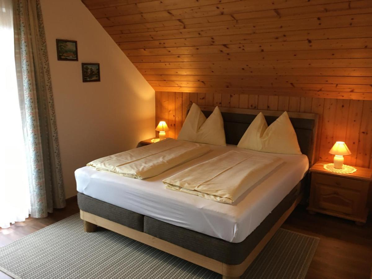 Gerstbreinhof Bed & Breakfast Бад Санкт Лионхард им Лавантал Екстериор снимка