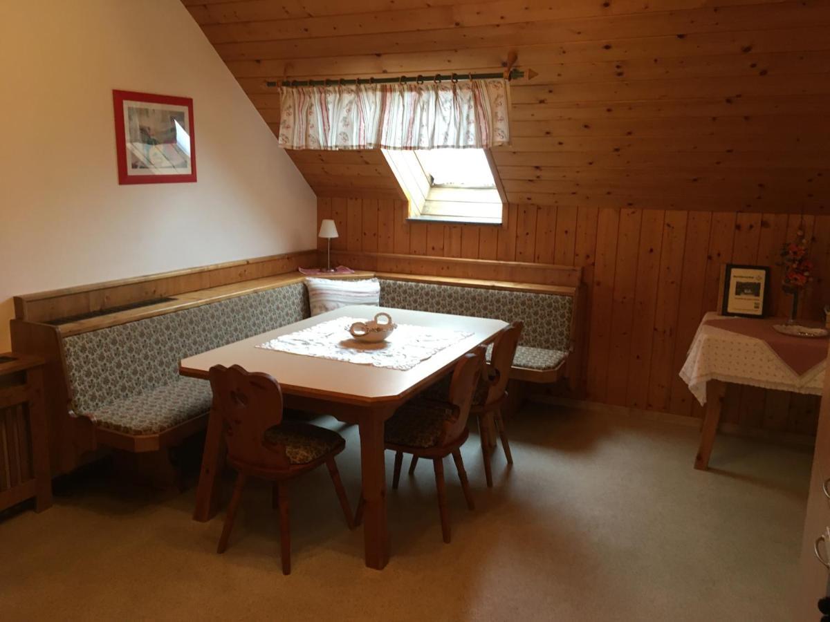 Gerstbreinhof Bed & Breakfast Бад Санкт Лионхард им Лавантал Екстериор снимка